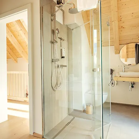 Rehfugium By Alps * Лахталь